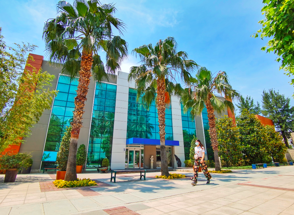 yaşar üniversitesi